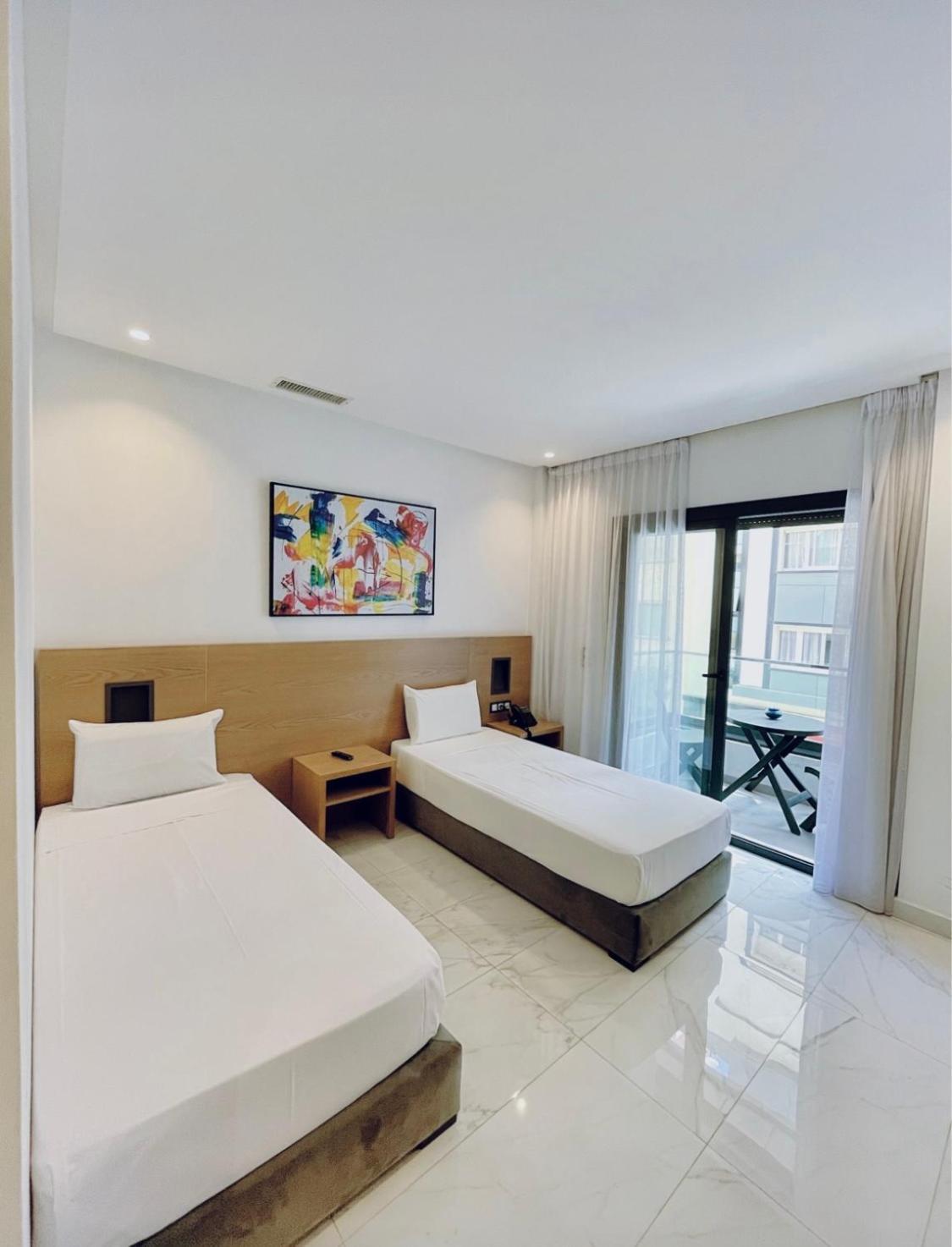 Twin Hotel Tanger Luaran gambar